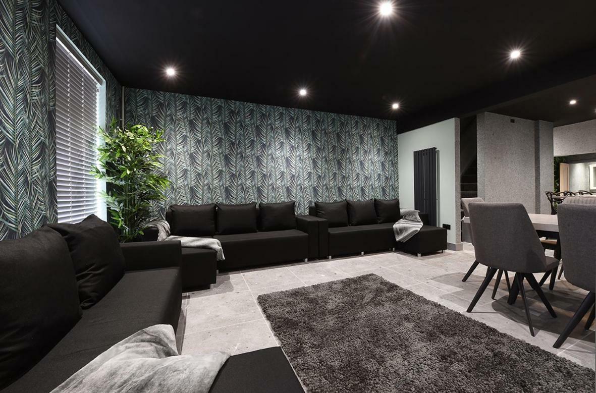 La Jungle Du Swan Apartment Manchester Ngoại thất bức ảnh
